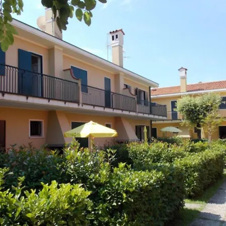 Renovated With Pool In Apartment Bibione